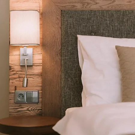 Otel Montana
