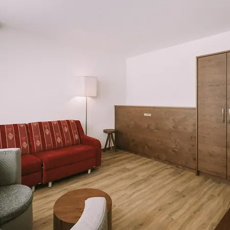 Otel Montana