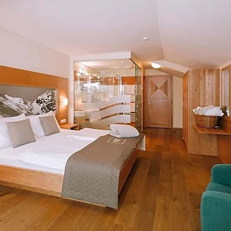 Hotel Montana 4*