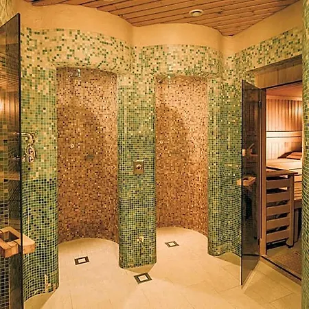 Montana Hotel 4*