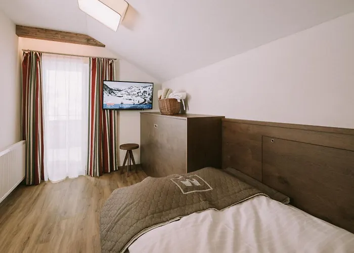 Montana Hotel 4*